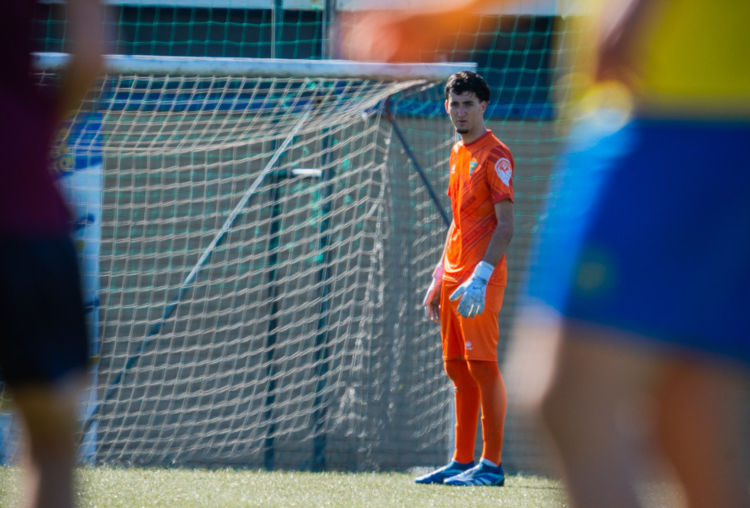 Juvenis fecham campeonato com chave de ouro