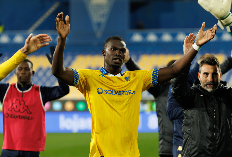 Kévin Boma eleito terceiro melhor defesa do mês de janeiro