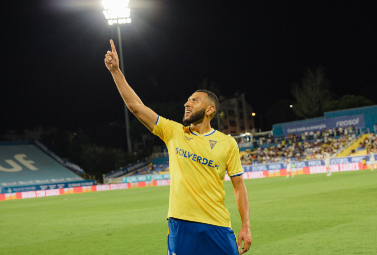 Yanis Begraoui torna-se o melhor marcador da história do Estoril Praia no séc. XXI