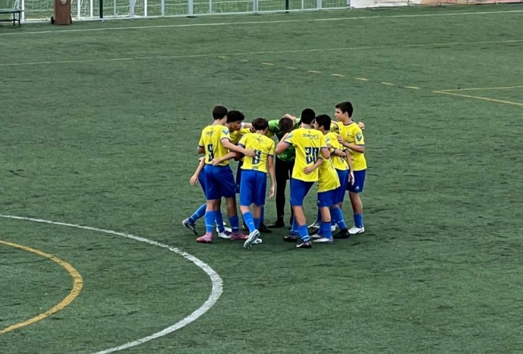 Iniciados vencem no Barreiro