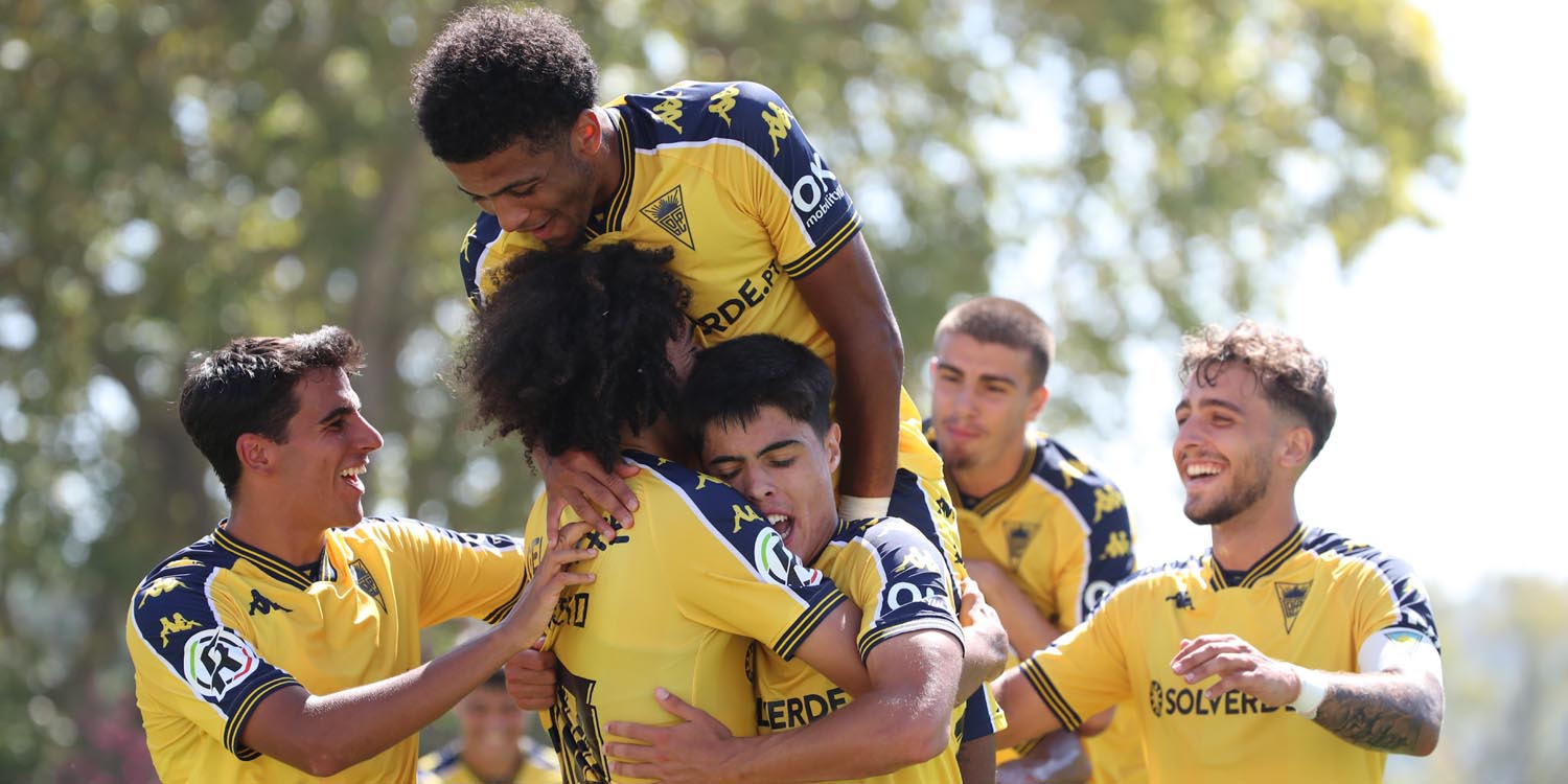 Estoril Praia Sub-23 supera Santa Clara no Jamor