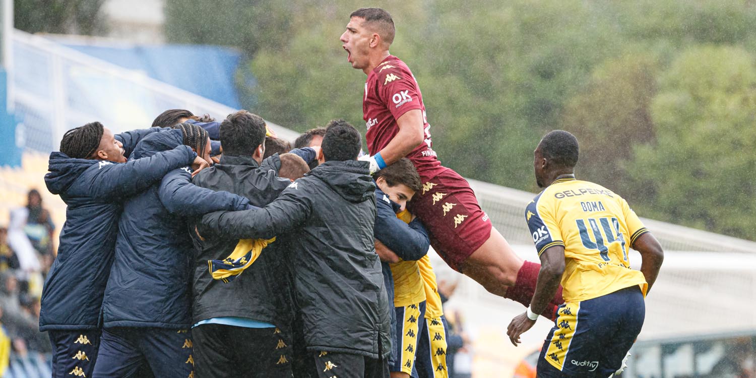 Exibição convincente resulta em três pontos