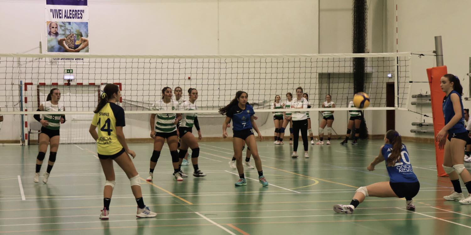 Juvenis superam Sporting no voleibol feminino