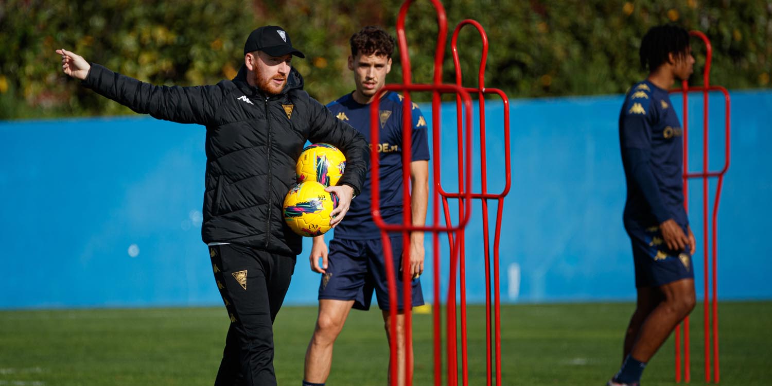 Ian Cathro revela equipa motivada para Braga