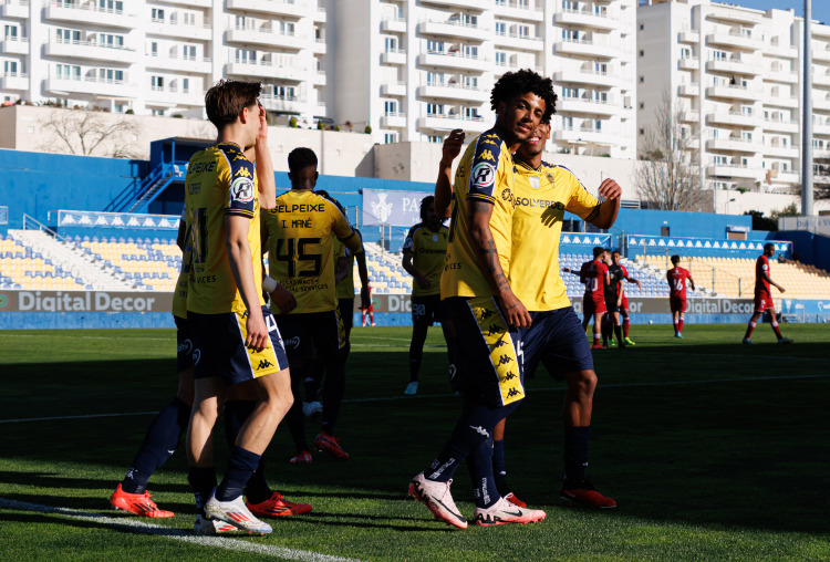 Estoril Praia acerta transferência de Rúben Silva-Richards para o FC Dynamo City