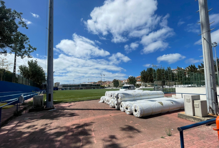 Obras de alteração do sintético já estão a decorrer