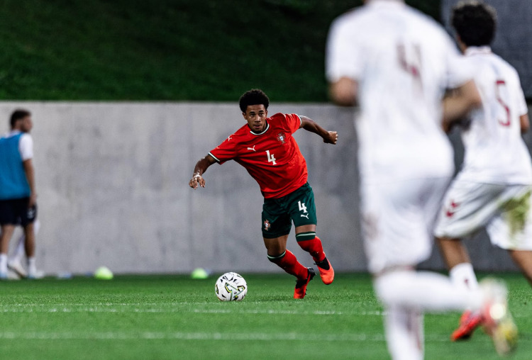 Jordan Arnolin termina torneio de preparação com golo e mais 90 minutos jogados