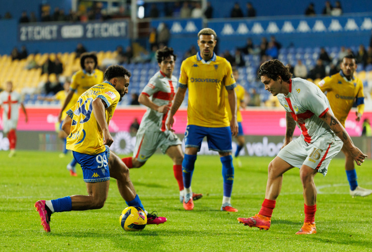 Rafik Guitane pode estrear-se na seleção da Argélia
