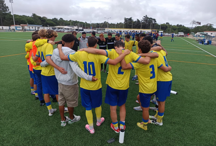 Juniores com terceira vitória consecutiva