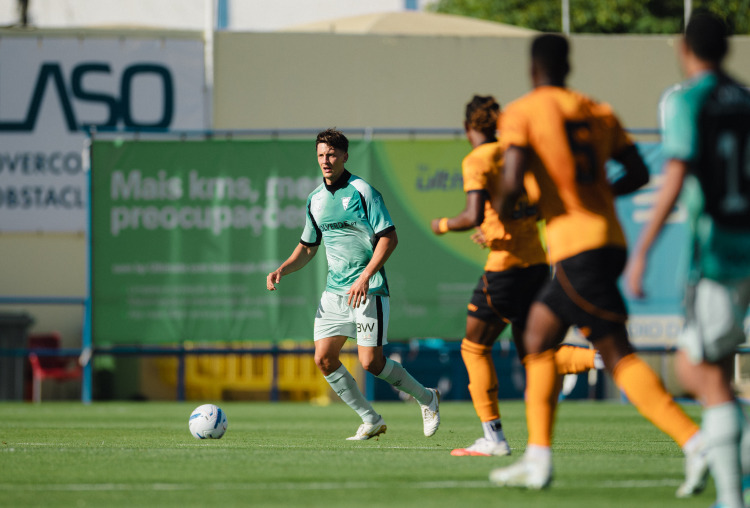 Estoril Praia chega a acordo com Olympique Lyonnais para a transferência de Felix Bacher