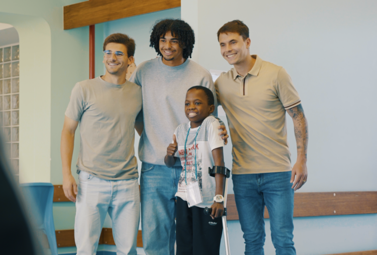 Pedro Carvalho, Vinicius Zanocelo e Tiago Brito visitam Centro de Medicina de Alcoitão
