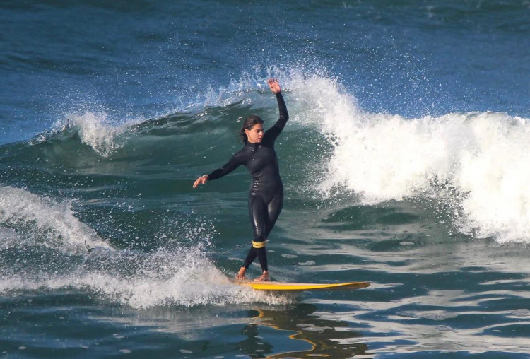 Carolina Mendes é campeã nacional de longboard