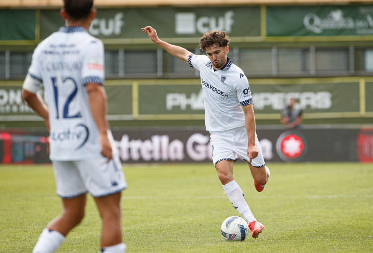 Jordan Holsgrove escolhido para a equipa da semana