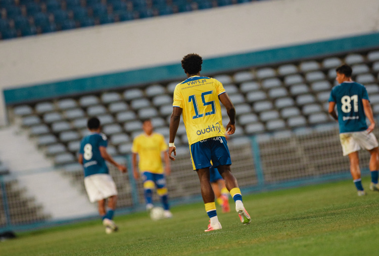 Estreia na Liga Next Gen joga-se no Estádio António Coimbra da Mota