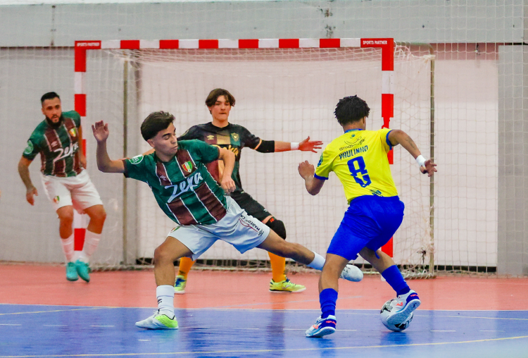 Futsal perde com Estrela da Amadora (5-3) e está fora da luta pela subida