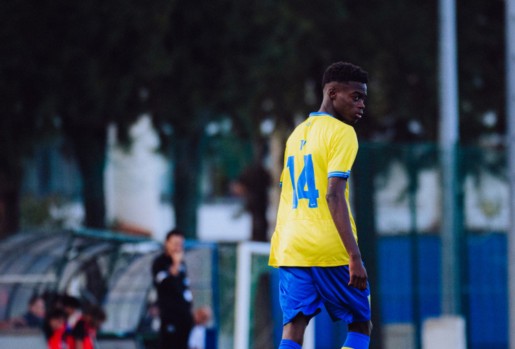 Juvenis repetem resultado e empatam a dois com Vitória SC