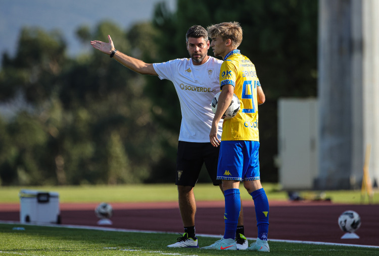 Igor Santos: “Jogadores deram uma boa resposta”