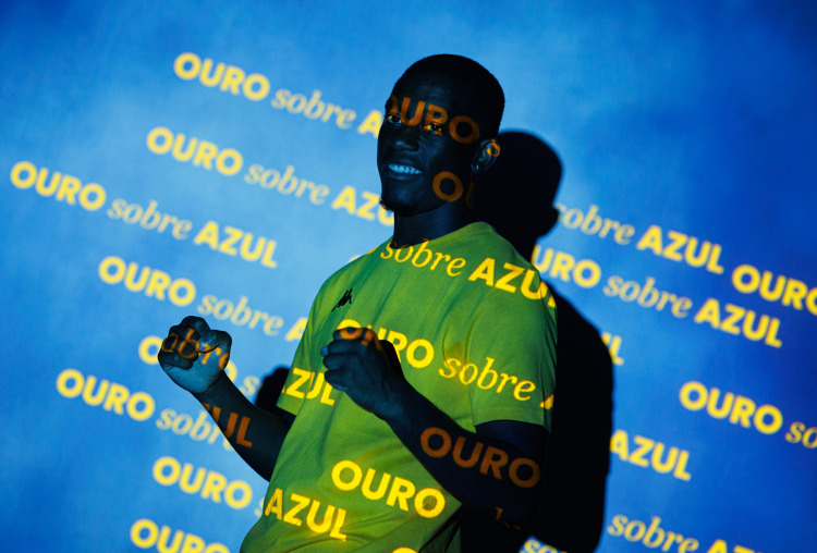 Khayon Edwards é reforço do Estoril Praia