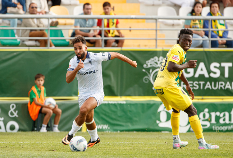 Rafik Guitane volta a ser chamado para a seleção da Argélia