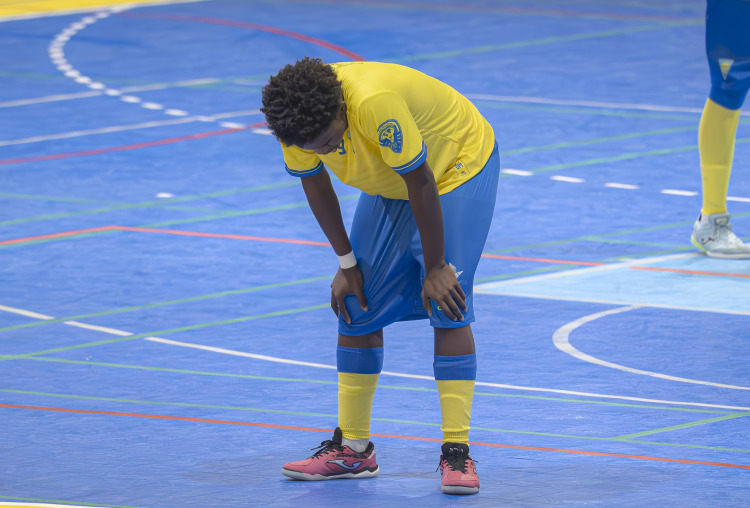 Futsal derrotado por Santo António Lisboa