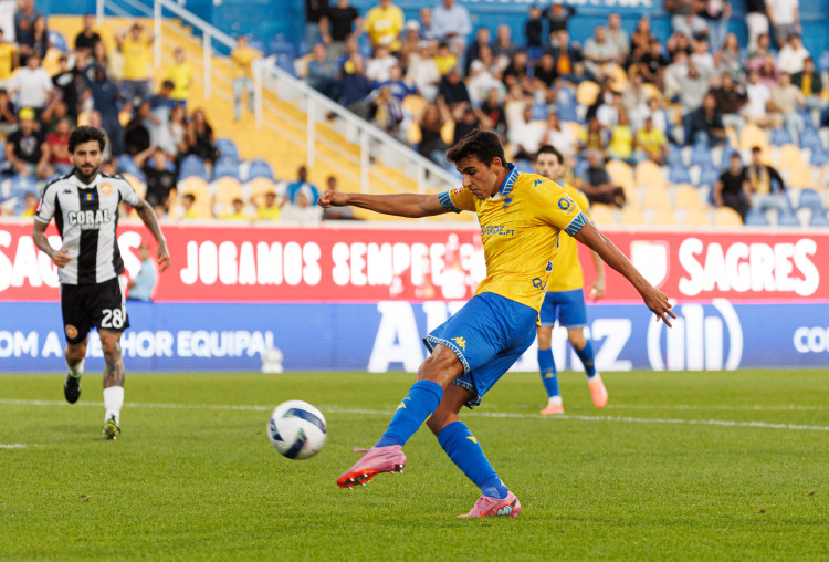 Tiago Parente chamado aos trabalhos dos Sub-21 de Portugal