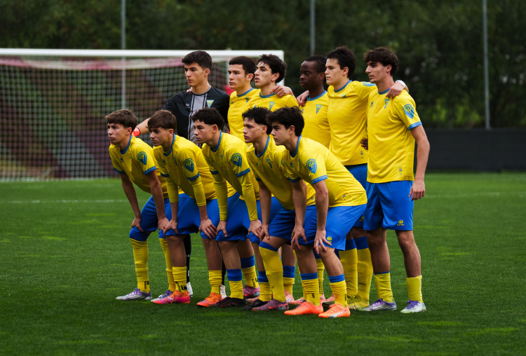 Juvenis recebem FC Alverca em busca da terceira vitória consecutiva