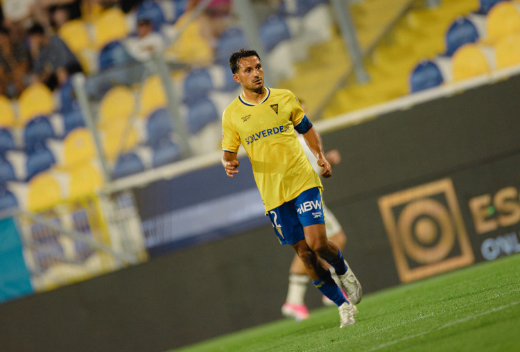 Capitão João Carvalho atinge marca dos 100 jogos pelo Estoril Praia