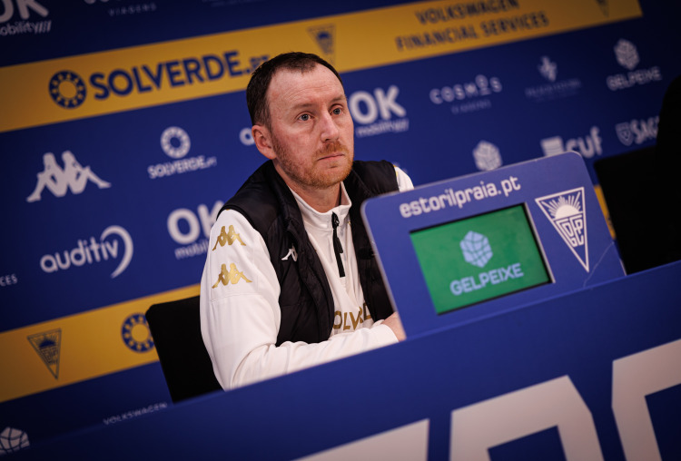 Ian Cathro: “Estes jogadores têm dado muitos bons momentos ao campeonato português.”